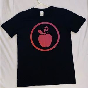 Black Tee Shirt  Apple New